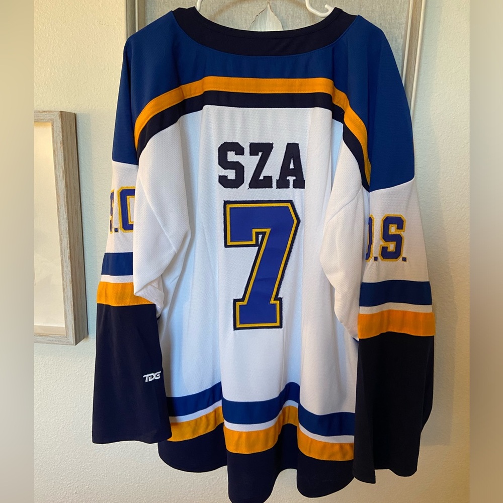 SZA sos tour jersey